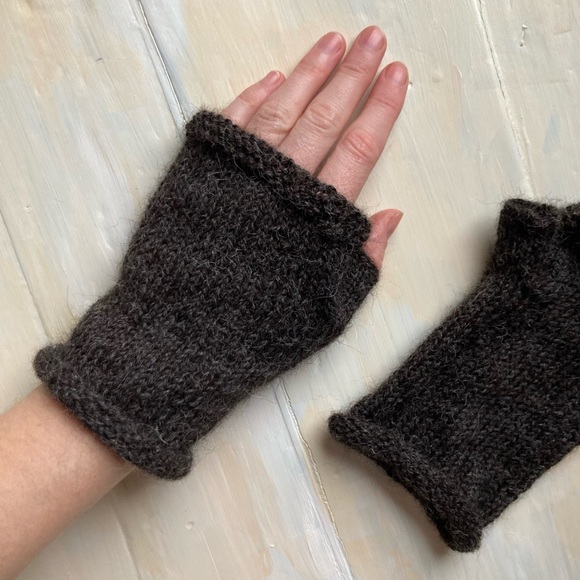 100% Alpaca Fingerless Gloves Handmade to order Unisex - Picture 2 of 13
